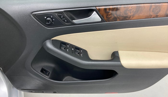 2015 Volkswagen Jetta HIGHLINE TDI AT, Diesel, Automatic, 93,455 km, Driver Side Door Panels Control