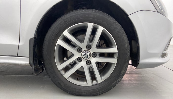 2015 Volkswagen Jetta HIGHLINE TDI AT, Diesel, Automatic, 93,455 km, Right Front Wheel