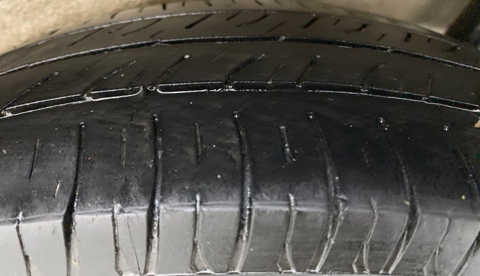 2016 Maruti Wagon R 1.0 LXI CNG, CNG, Manual, 87,808 km, Left Rear Tyre Tread