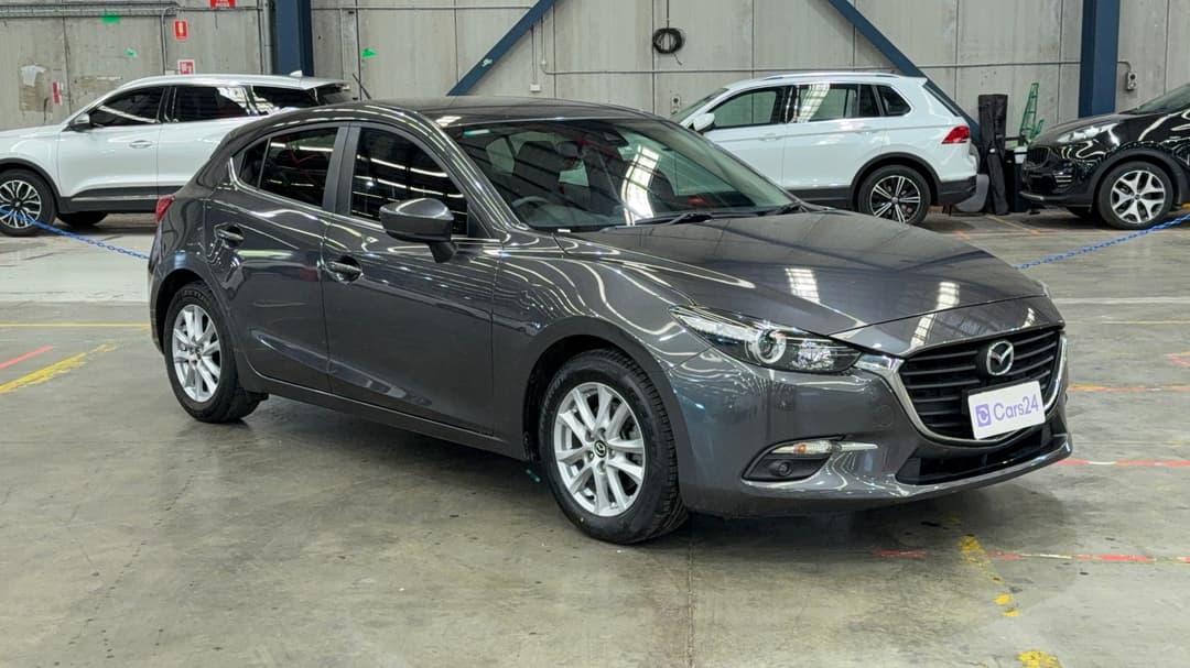 2016 Mazda Mazda3 Touring, Automatic, 99375 km, Right Front Diagonal (45- Degree) View