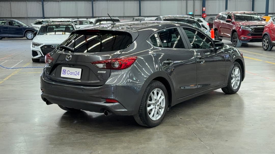 2016 Mazda Mazda3 Touring, Automatic, 99375 km, Right Back Diagonal (45- Degree) View