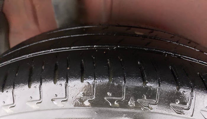 2017 Maruti IGNIS ZETA 1.2 K12, Petrol, Manual, 35,482 km, Right Rear Tyre Tread