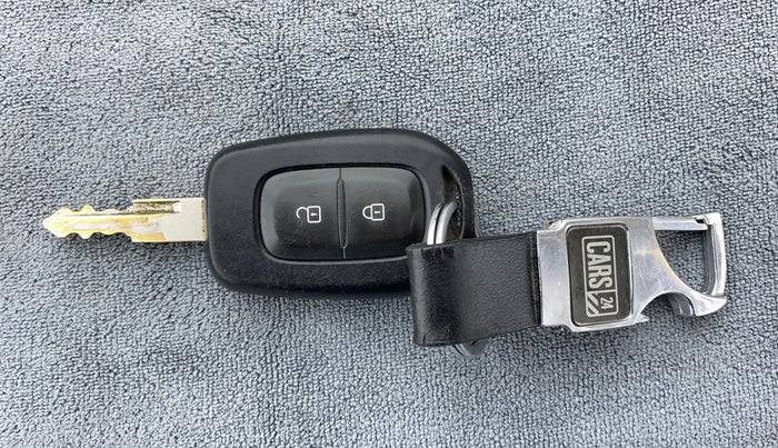 2017 Datsun Redi Go T (O), Petrol, Manual, 56,755 km, Key Close Up