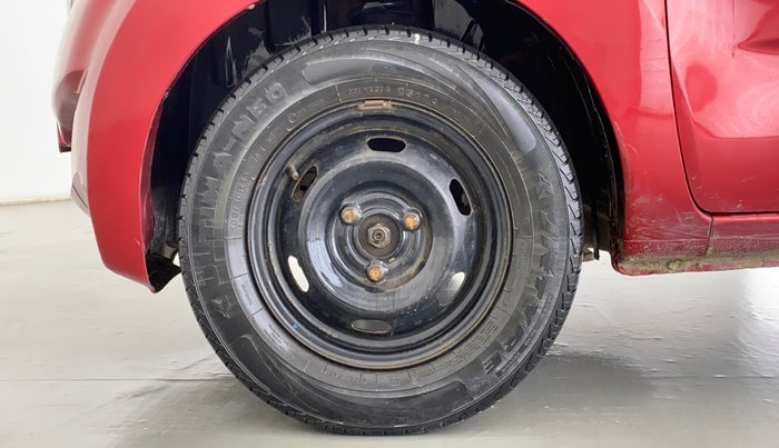 2017 Datsun Redi Go T (O), Petrol, Manual, 56,755 km, Left Front Wheel