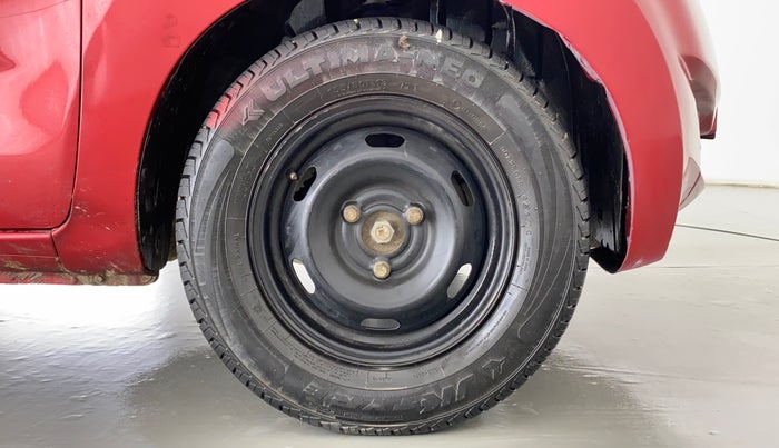 2017 Datsun Redi Go T (O), Petrol, Manual, 56,755 km, Right Front Wheel