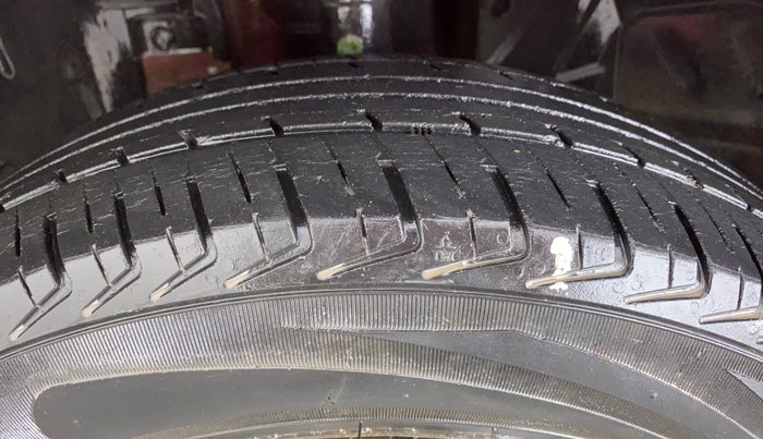 2017 Datsun Redi Go T (O), Petrol, Manual, 56,755 km, Left Front Tyre Tread