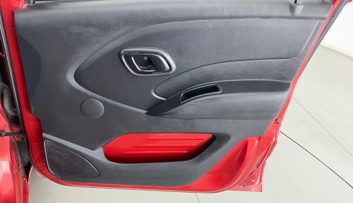 2017 Datsun Redi Go T (O), Petrol, Manual, 56,755 km, Driver Side Door Panels Control