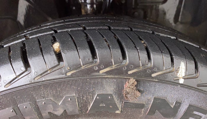 2017 Datsun Redi Go T (O), Petrol, Manual, 56,755 km, Right Front Tyre Tread