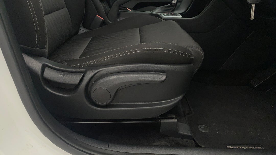 2016 Kia Sportage Si (fwd), Automatic, 145686 km, Drivers Side Adjustment Panel