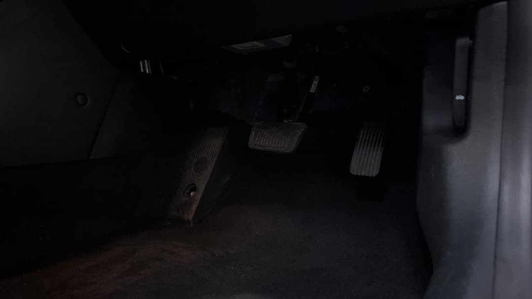 2020 Hyundai Kona Active (FWD), Automatic, 105283 km, Pedals and Footmat