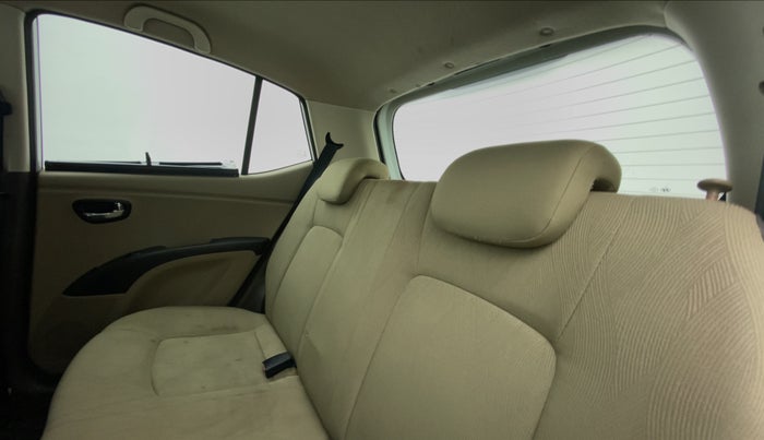2010 Hyundai i10 SPORTZ 1.2 AT, Petrol, Automatic, 38,762 km, Right Side Rear Door Cabin