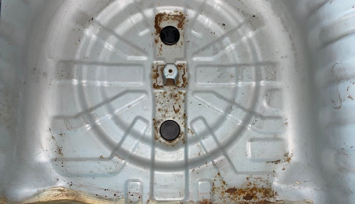 2014 Datsun Go T, Petrol, Manual, 70,320 km, Boot floor - Slight discoloration