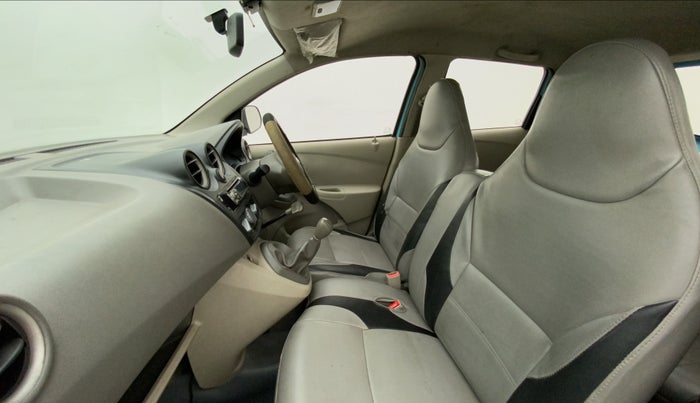 2014 Datsun Go T, Petrol, Manual, 70,320 km, Right Side Front Door Cabin
