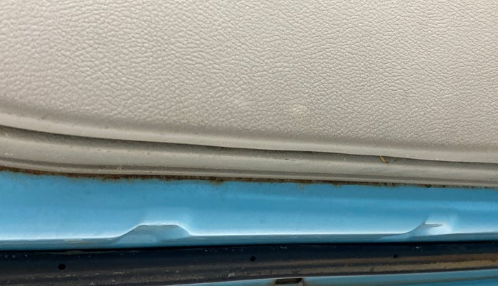 2014 Datsun Go T, Petrol, Manual, 70,320 km, Front passenger door - Slight discoloration