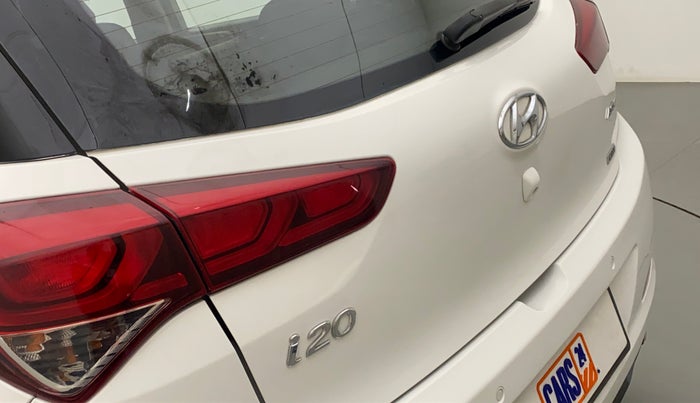 2017 Hyundai Elite i20 ASTA 1.4 CRDI (O), Diesel, Manual, 77,353 km, Dicky (Boot door) - Paint has minor damage