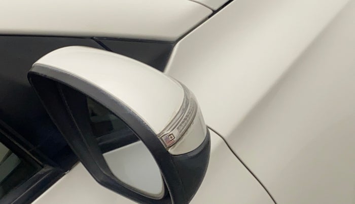 2017 Hyundai Elite i20 ASTA 1.4 CRDI (O), Diesel, Manual, 77,353 km, Right rear-view mirror - Indicator light not working