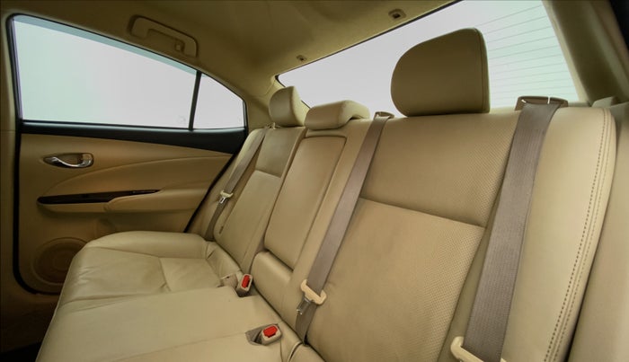 2018 Toyota YARIS VX CVT, Petrol, Automatic, 79,642 km, Right Side Rear Door Cabin