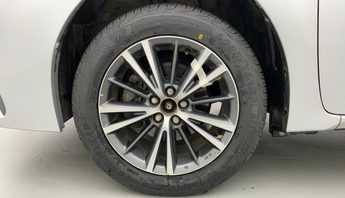 2017 Toyota Corolla Altis VL AT, Petrol, Automatic, 66,207 km, Left Front Wheel