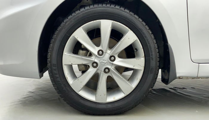 2013 Hyundai Verna FLUIDIC 1.6 SX CRDI, Diesel, Manual, 1,34,533 km, Left Front Wheel