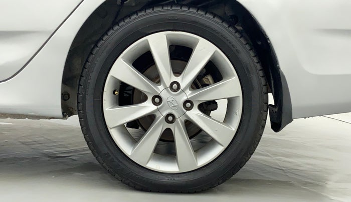 2013 Hyundai Verna FLUIDIC 1.6 SX CRDI, Diesel, Manual, 1,34,533 km, Left Rear Wheel