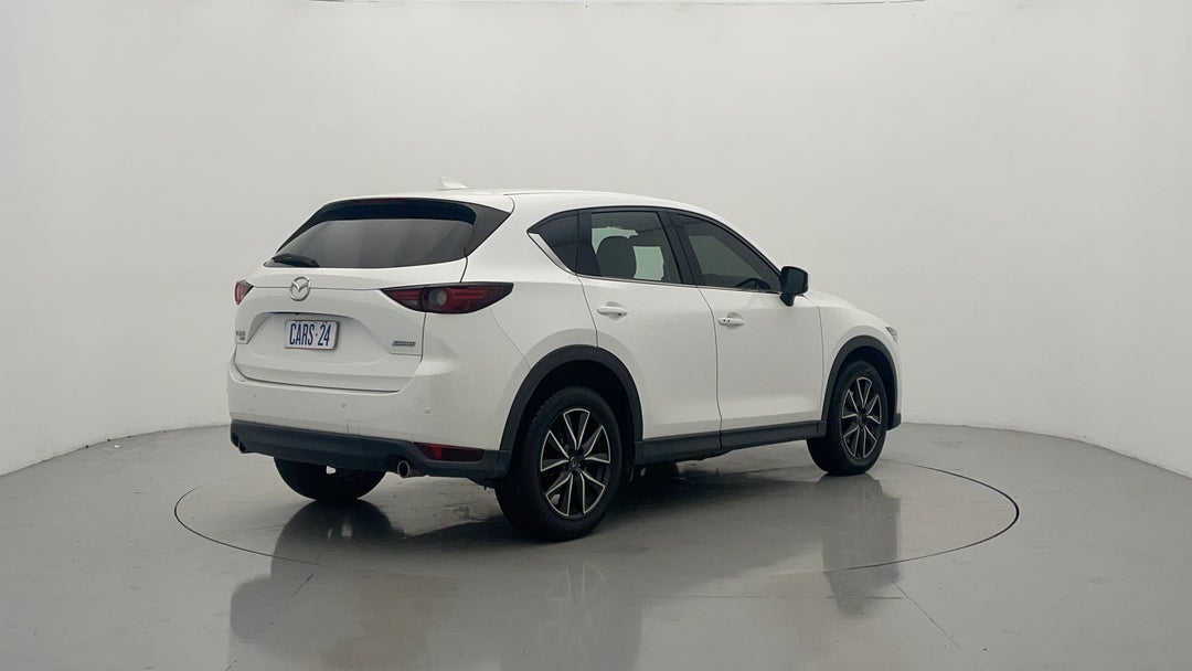 Right Back Diagonal (45- Degree) View