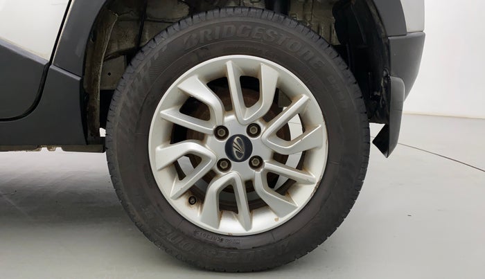 2016 Mahindra Kuv100 K8 5 STR, Petrol, Manual, 29,580 km, Left Rear Wheel