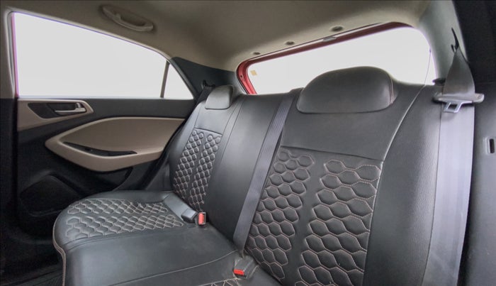 2017 Hyundai Elite i20 SPORTZ 1.2, Petrol, Manual, 22,570 km, Right Side Rear Door Cabin