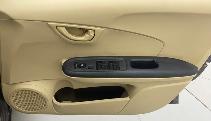 2015 Honda Brio 1.2 S MT I VTEC, Petrol, Manual, 65,109 km, Driver Side Door Panels Controls