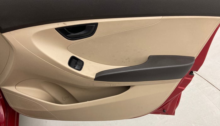 2016 Hyundai Eon MAGNA +, Petrol, Manual, 60,578 km, Driver Side Door Panels Control