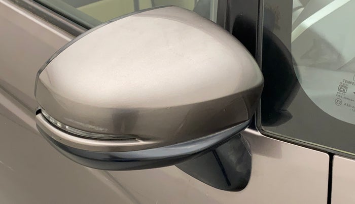 2015 Honda Jazz 1.2L I-VTEC V AT, Petrol, Automatic, 40,196 km, Right rear-view mirror - Minor scratches