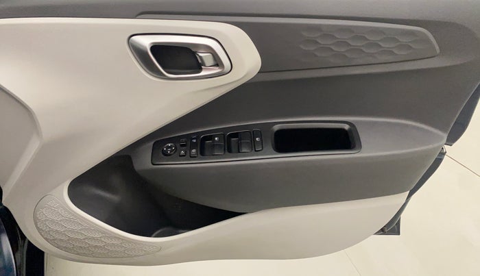 2022 Hyundai GRAND I10 NIOS ASTA AMT 1.2 KAPPA VTVT, Petrol, Automatic, 16,539 km, Driver Side Door Panels Control