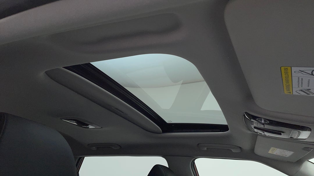 Interior Sunroof/Moonroof