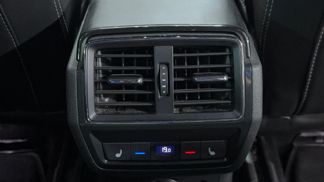 Rear A/C Vent