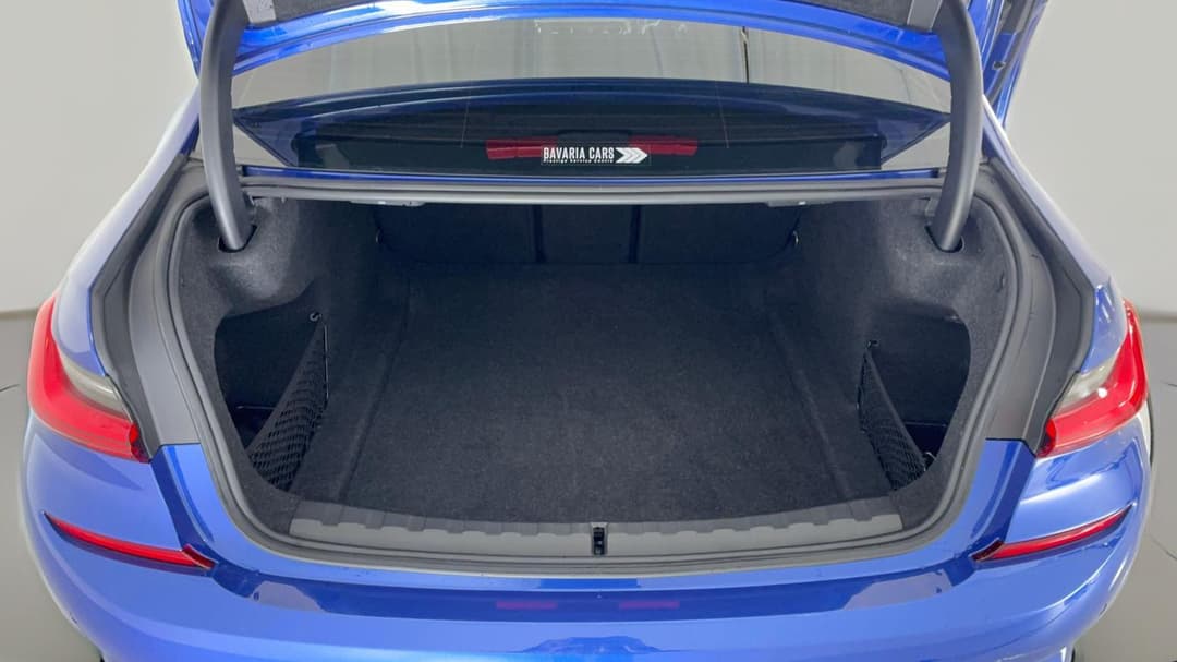 2021 BMW 3 20i M Sport, Automatic, 42797 km, Boot Inside View
