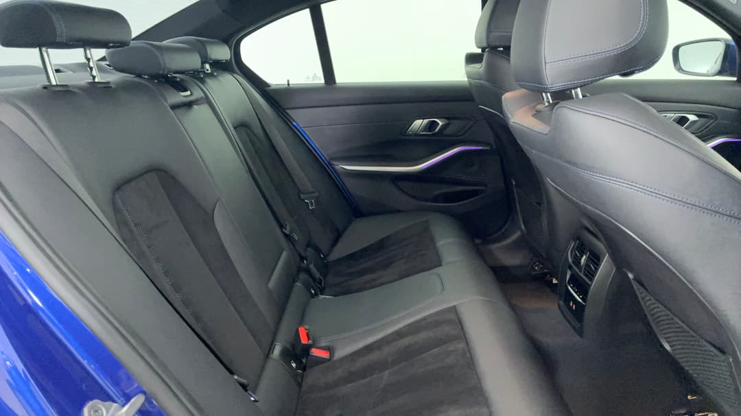 2021 BMW 3 20i M Sport, Automatic, 42797 km, Right Side Rear Door Cabin View