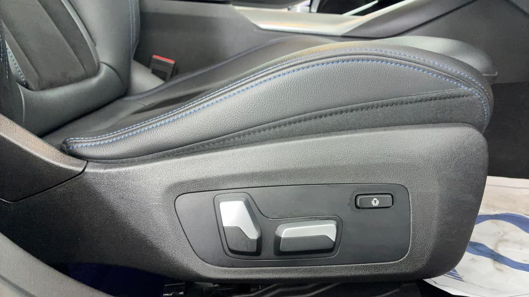 2021 BMW 3 20i M Sport, Automatic, 42797 km, Drivers Side Adjustment Panel