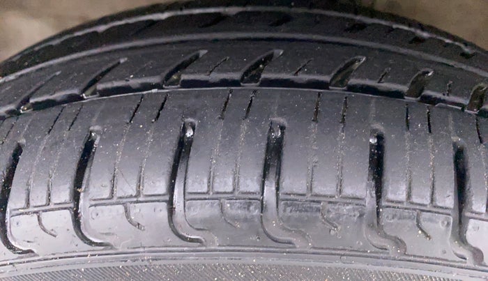 2018 Maruti Wagon R 1.0 VXI, Petrol, Manual, 12,688 km, Left Front Tyre Tread