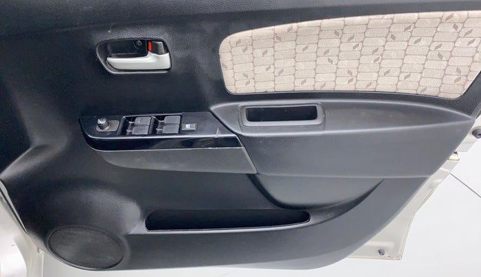 2018 Maruti Wagon R 1.0 VXI, Petrol, Manual, 12,688 km, Driver Side Door Panels Control