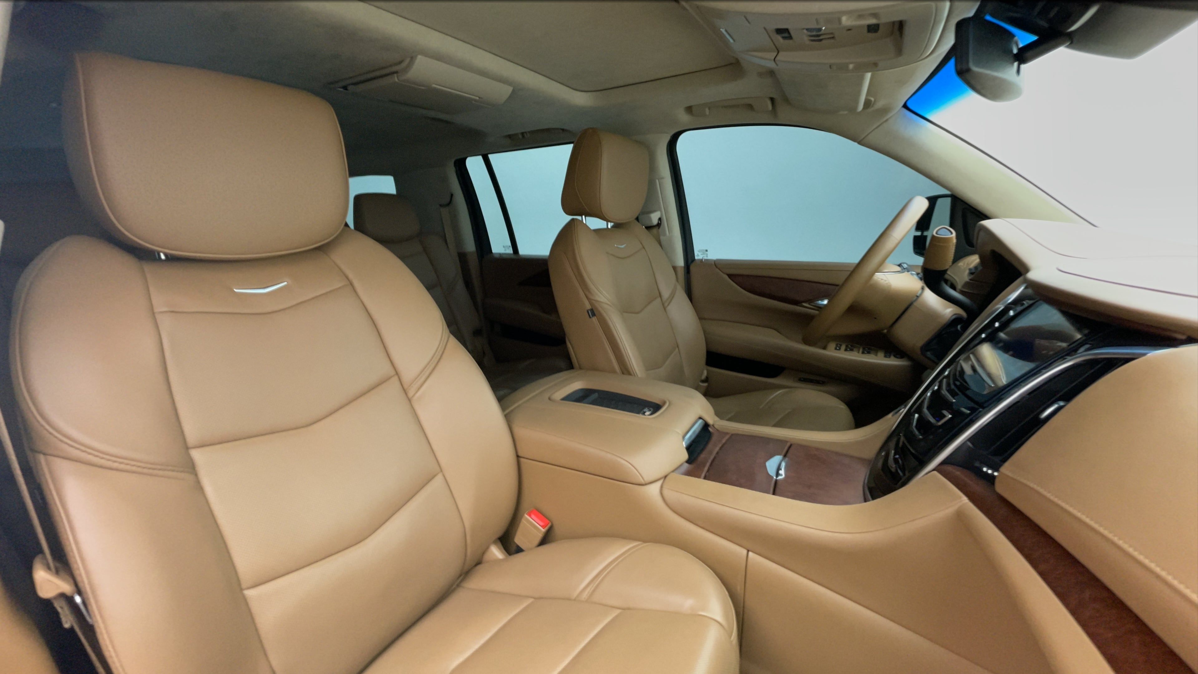 Cadillac Escalade-Right Side Front Door Cabin View