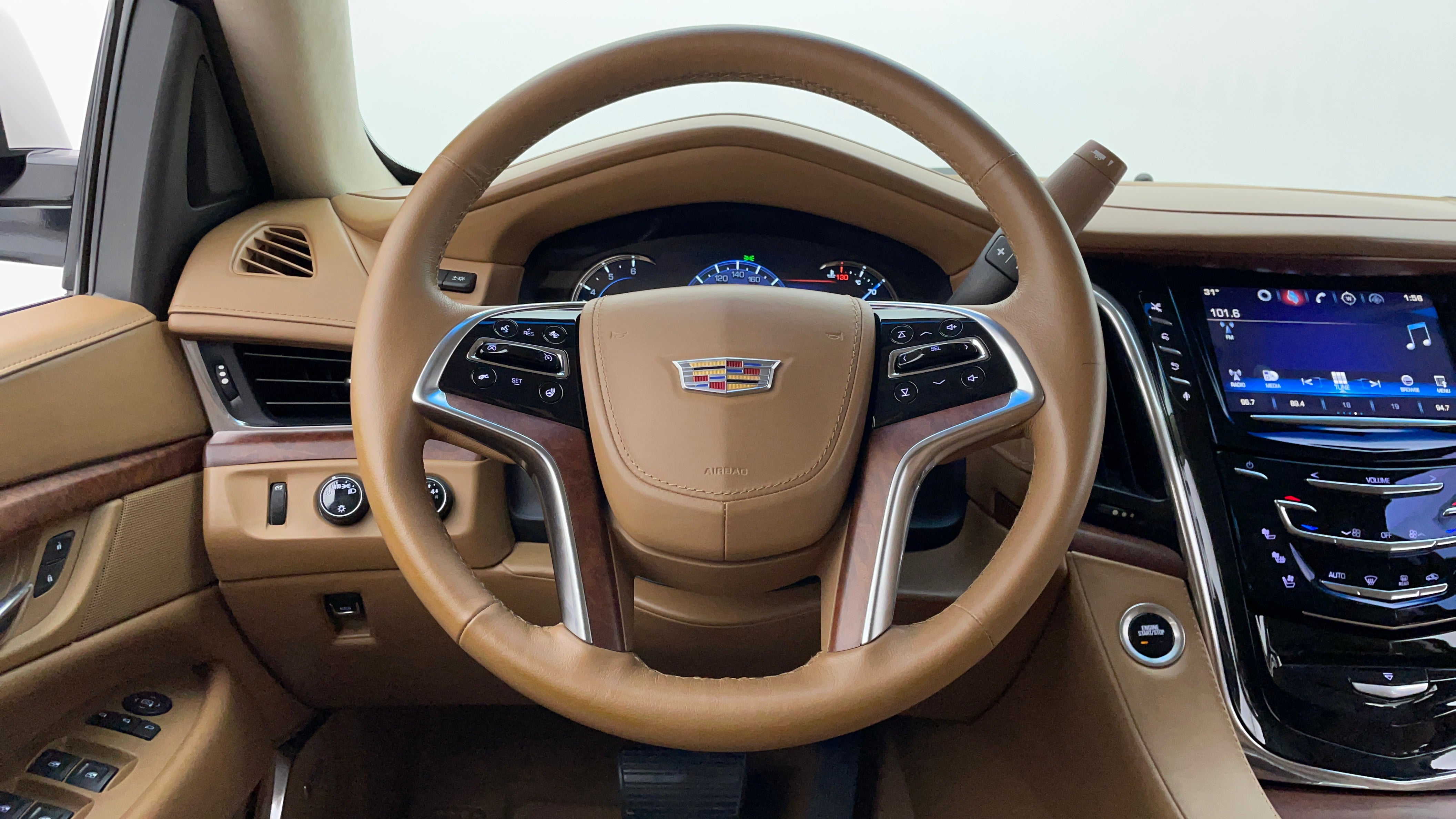 Cadillac Escalade-Steering Wheel Close-up
