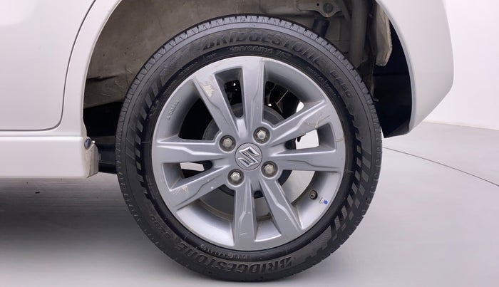 2015 Maruti Wagon R Stingray VXI, Petrol, Manual, 70,678 km, Left Rear Wheel
