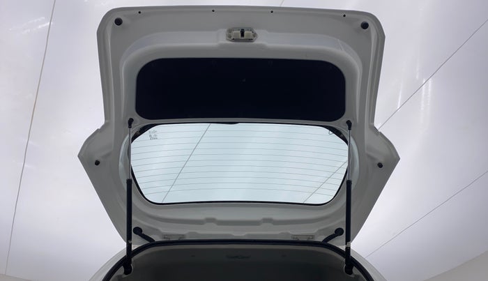 2015 Maruti Wagon R Stingray VXI, Petrol, Manual, 70,678 km, Boot Door Open
