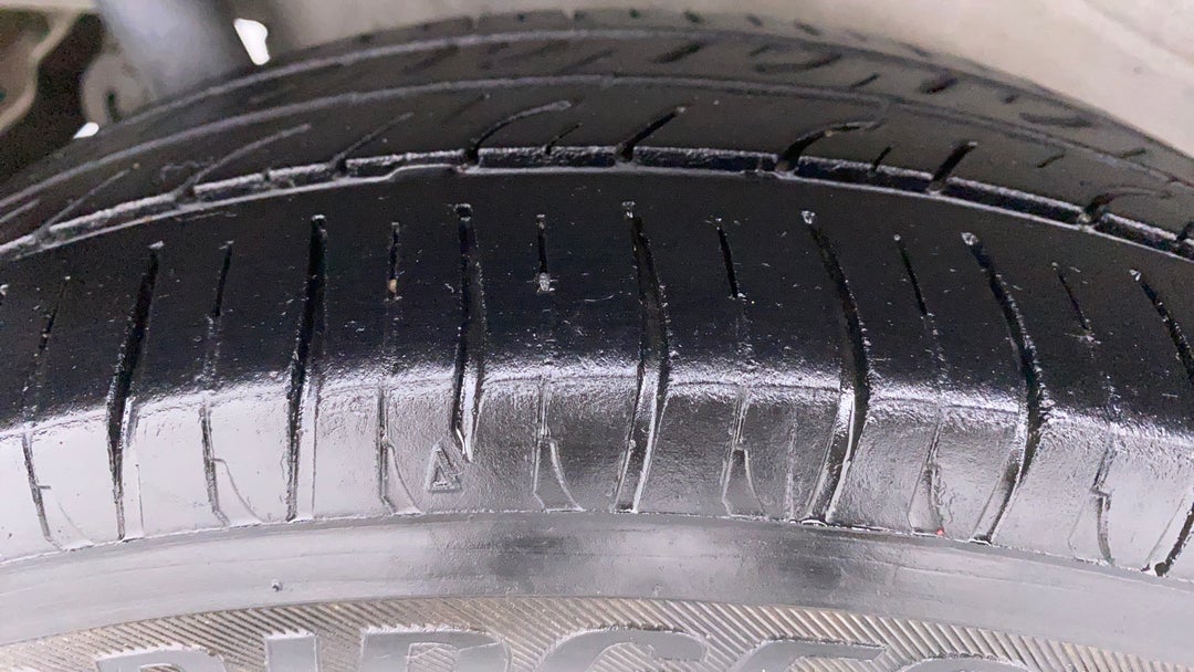 Right Rear Tyre Tread