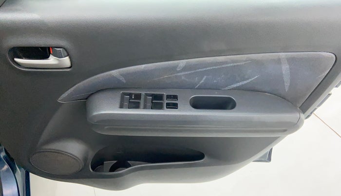 2012 Maruti Ritz VXI ABS, Petrol, Manual, 1,16,534 km, Driver Side Door Panels Controls