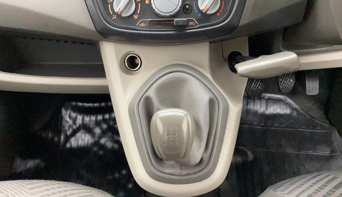 2014 Datsun Go T, Petrol, Manual, 65,761 km, Gear Lever