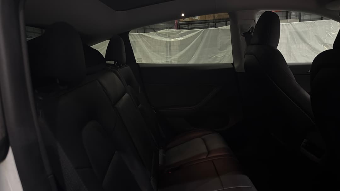 2023 Tesla Model Y Rear-wheel Drive, Automatic, 51169 km, Right Side Rear Door Cabin View