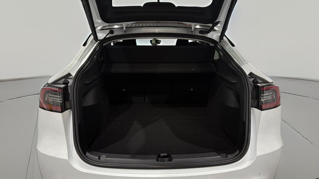2023 Tesla Model Y Rear-wheel Drive, Automatic, 51169 km, Boot Inside View