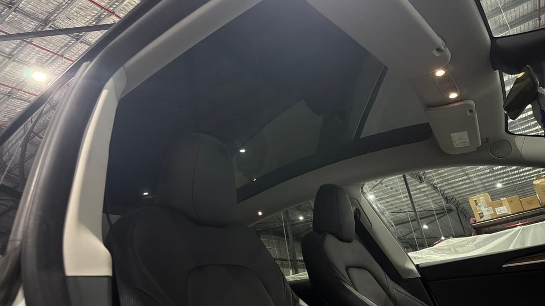 2023 Tesla Model Y Rear-wheel Drive, Automatic, 51169 km, Interior Sunroof/Moonroof