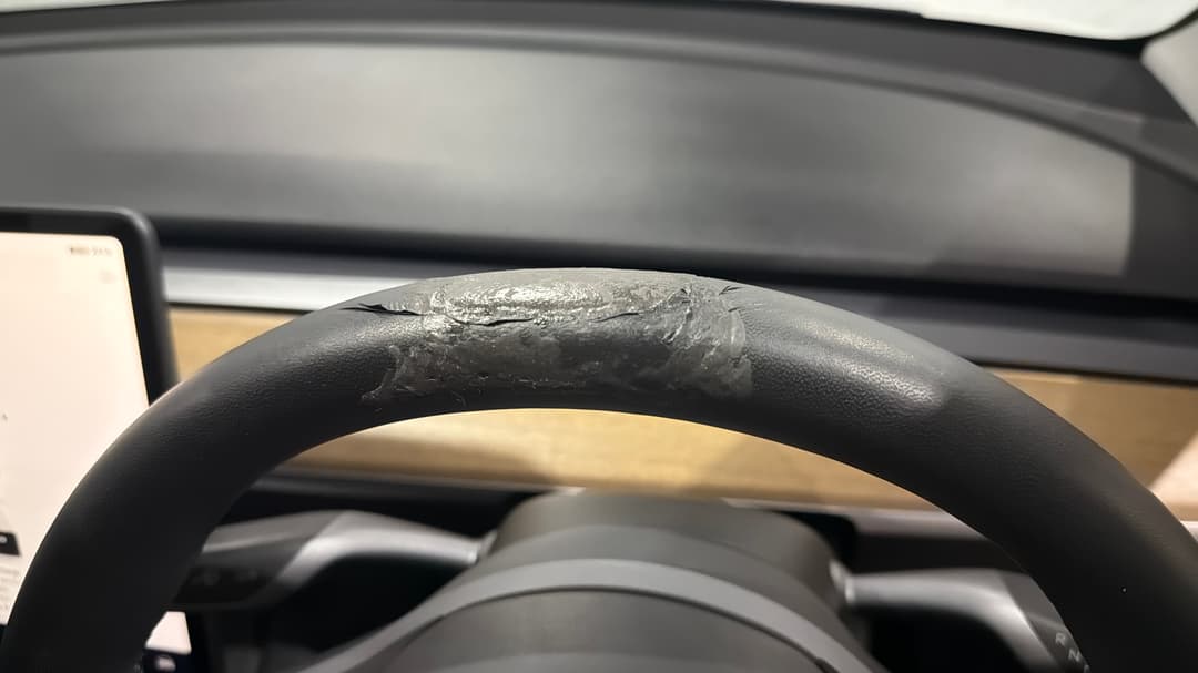 2023 Tesla Model Y Rear-wheel Drive, Automatic, 51169 km, Steering Wheel Body Wear