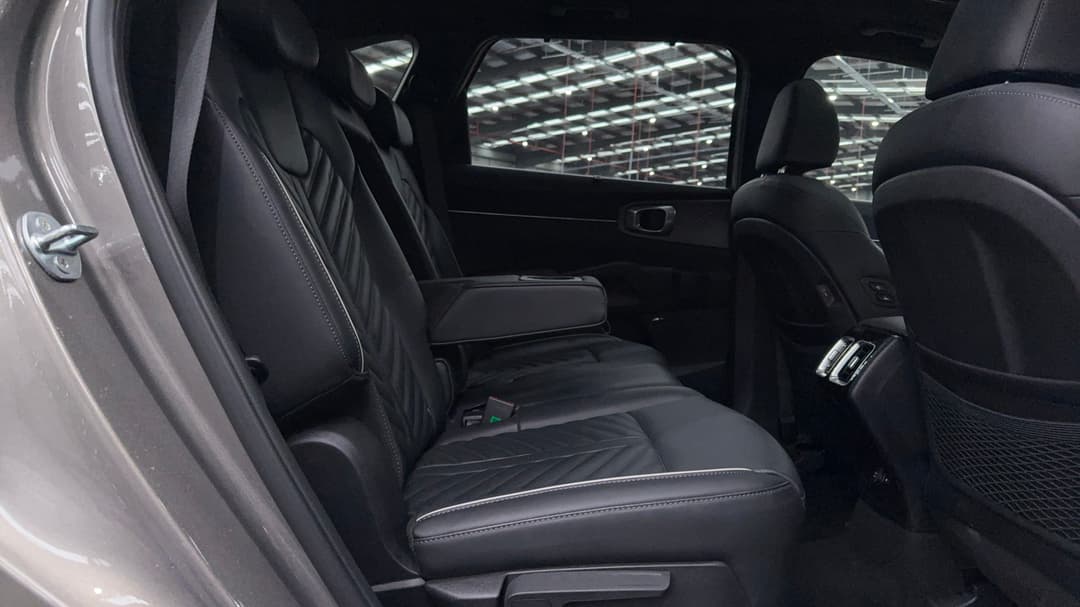 2024 Kia Sorento Gt-line 7 Seat, Automatic, 24731 km, Right Side Rear Door Cabin View